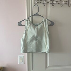 Aritzia/TNA sprinter tank